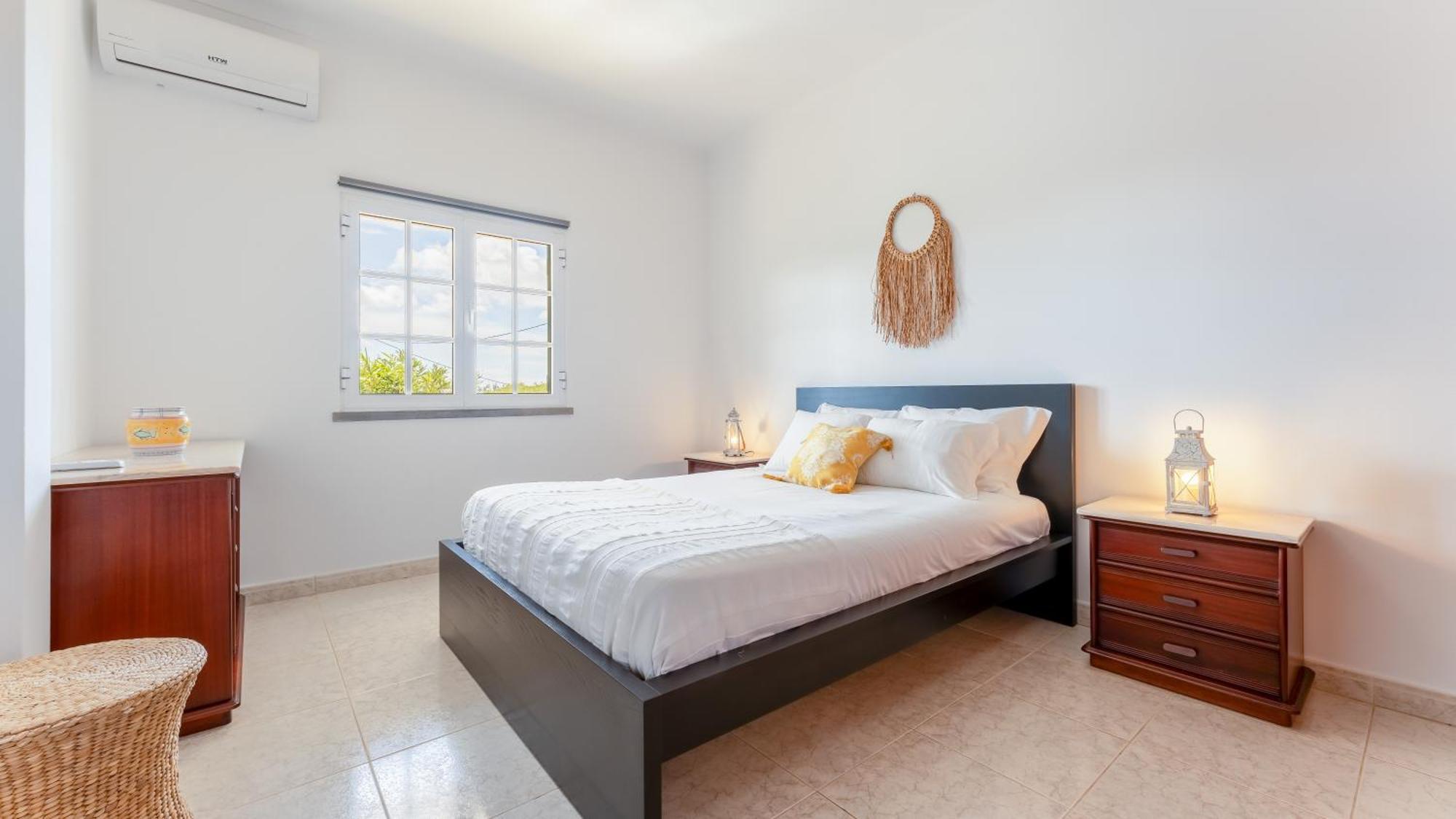 Sunny & Calm 4 Bdr House W/ Pool By Lovelystay Santo Estevao  Exterior photo